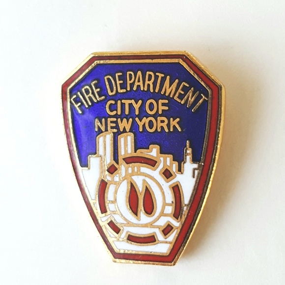 FDNY NYC Fire Department Stick Pin Twin Towers Funeral 9/11 - Picture 1 of 5